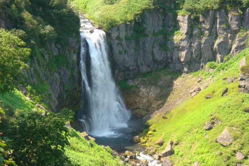 Водопад спокойный Камчатка