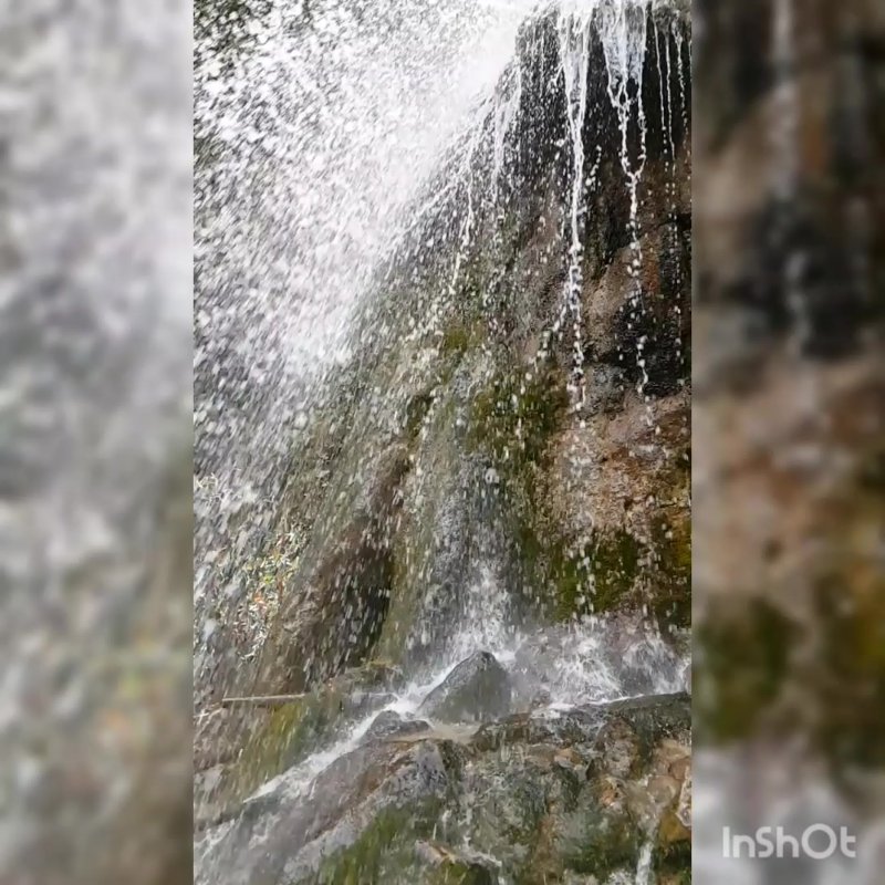 Водопад на реке боки Республика Алтай