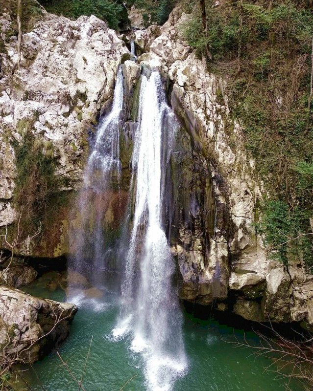 Агурские водопады Чертова купель