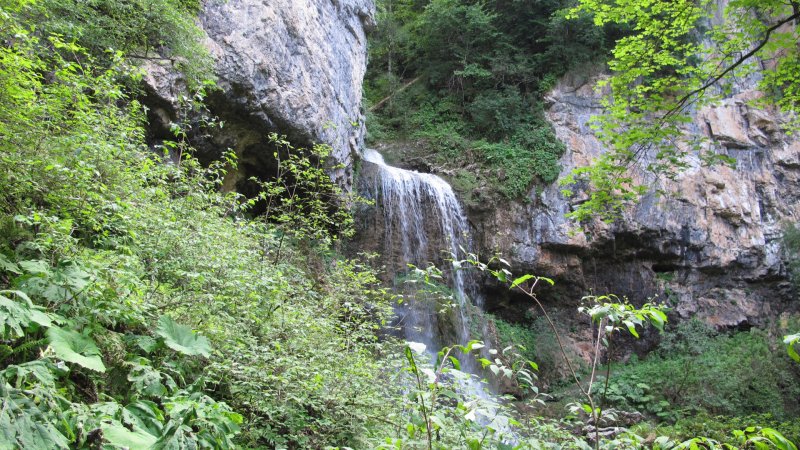 Ущелье реки Мезмай Чинарский и Университетский водопады