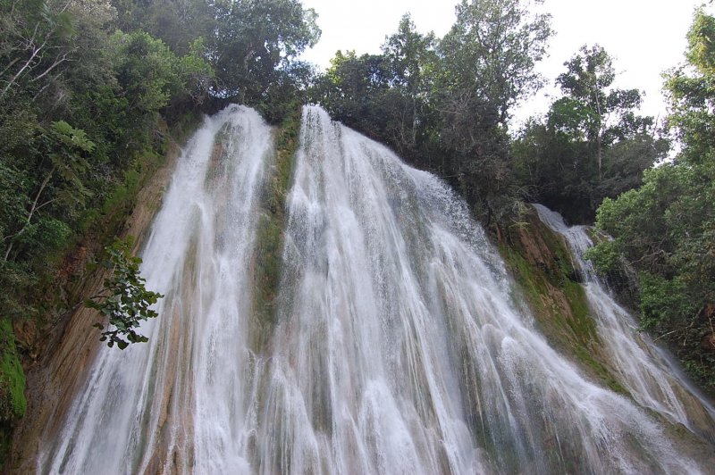 Самана водопад Эль лимон