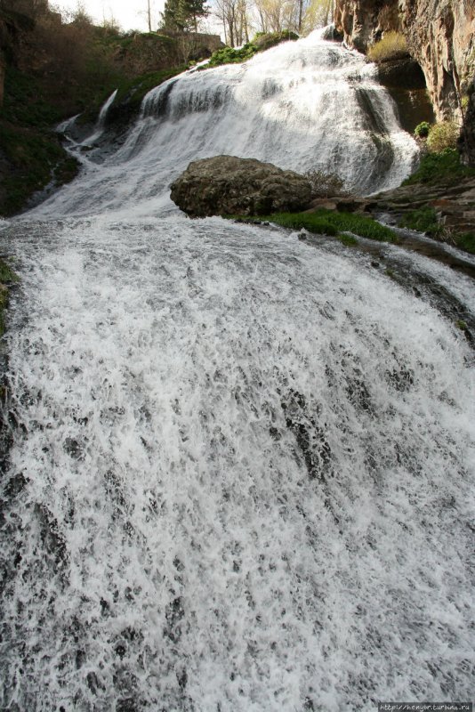 Водопад Джермук в Армении