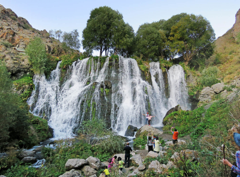 Армения природа водопад Трчкан