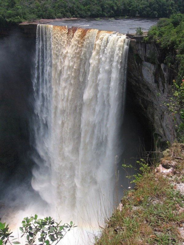 Водопад Хенгьанефоссен