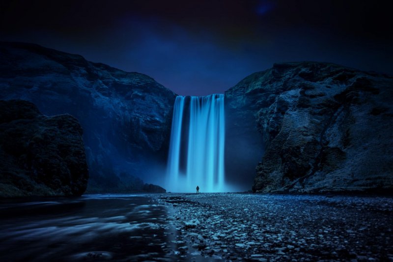 Неоновый водопад