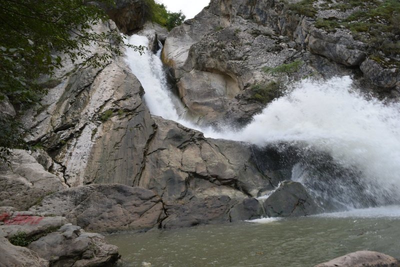Хучнинский Ханагский водопад