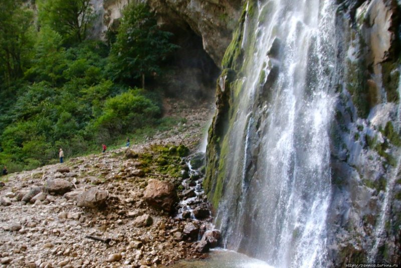 Гегский водопад озеро Рица