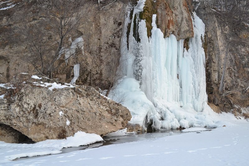 Водопад Атыш зимой