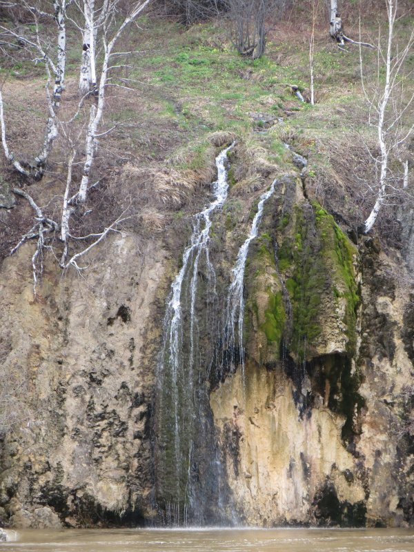 Ассинский зеркальный водопад