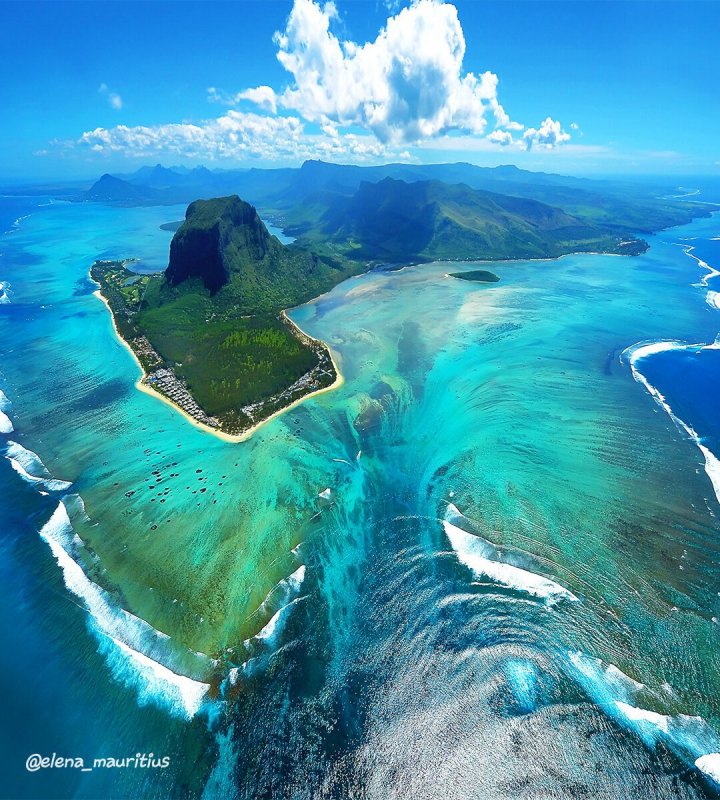 Подводный водопад острова Маврикий