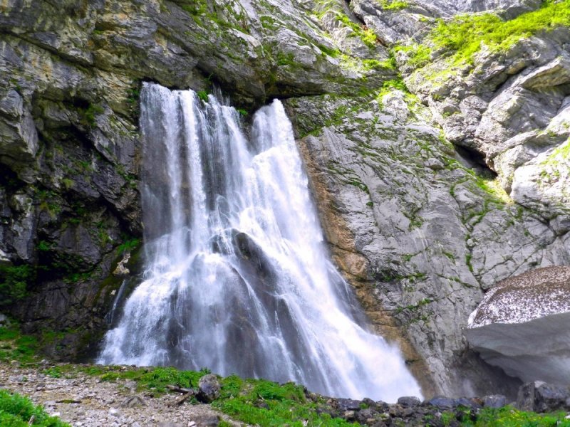 Осетия Софийские водопады