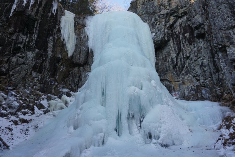 Беневские водопады зимой