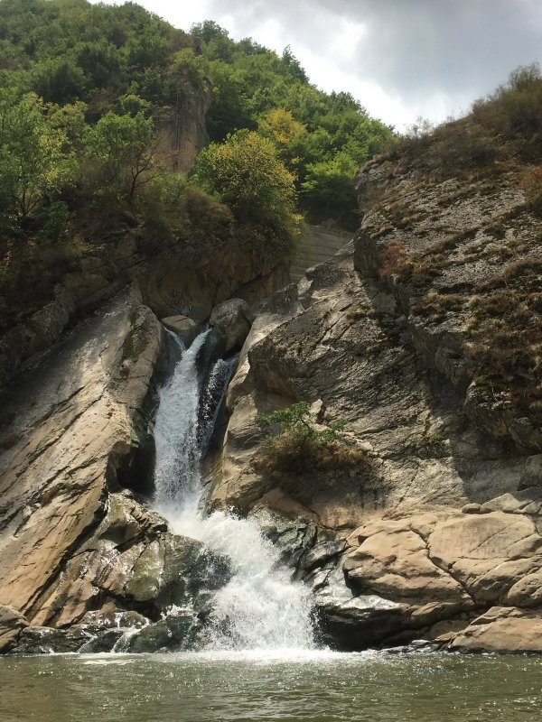 Водопад Хучни хучнинский
