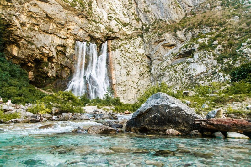 Женский водопад Абхазия