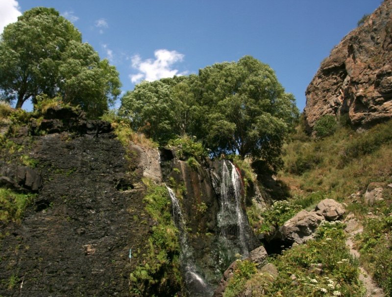 Водопад Гехарот Армения