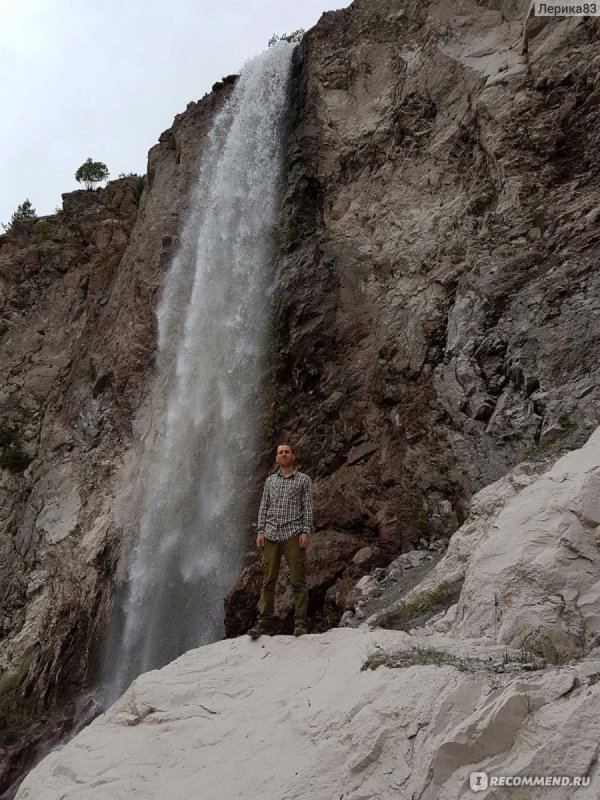 Малый Азау водопад