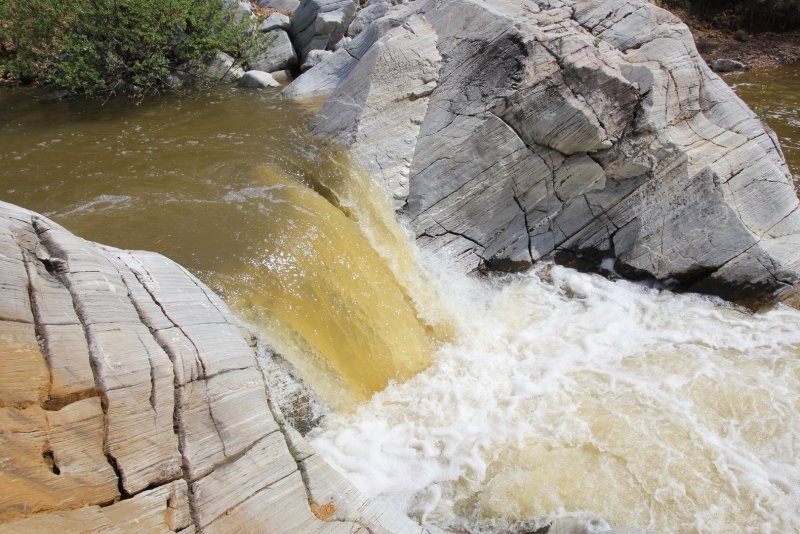 Водопад на реке серебряная