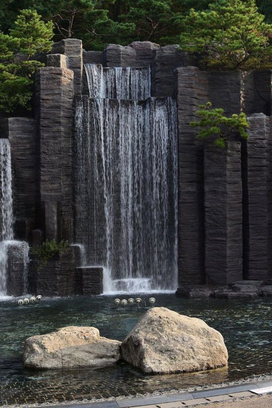 Каскадные водопады парк фонтан