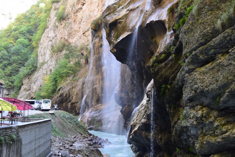 Чегемские водопады и голубые озера Кабардино-Балкария