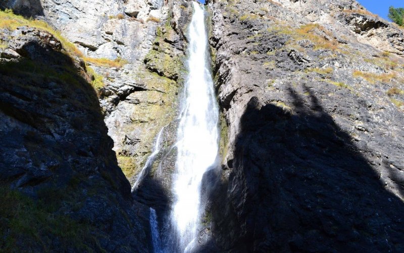 Алмарасан водопад