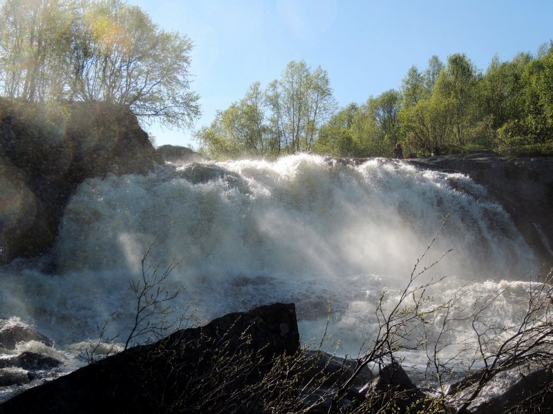 Водопад на реке Лавна Мурманск