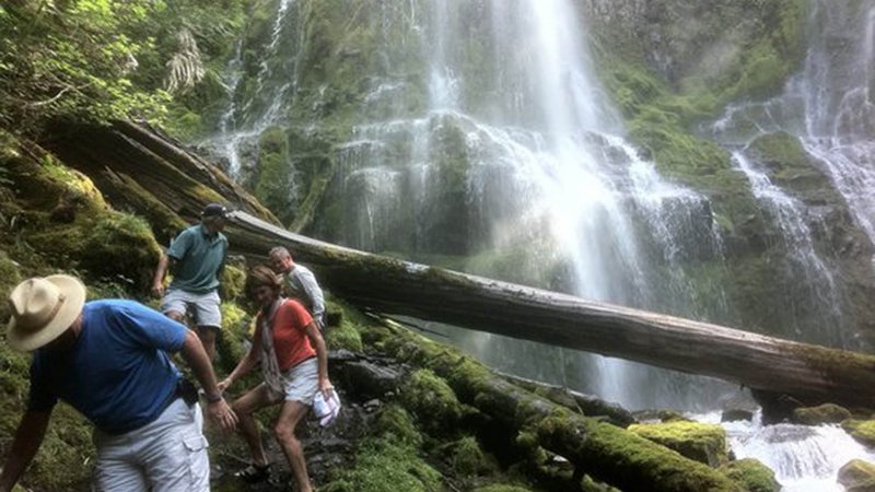 Гейрангер Фьорд водопад семь сестер