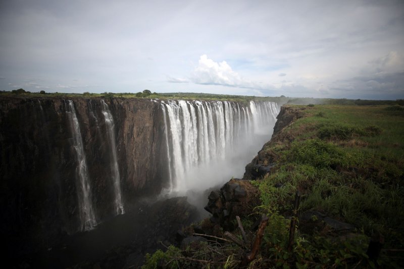 Национальный парк водопад Виктория Зимбабве