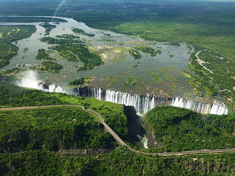 Водопад Виктория в Африке