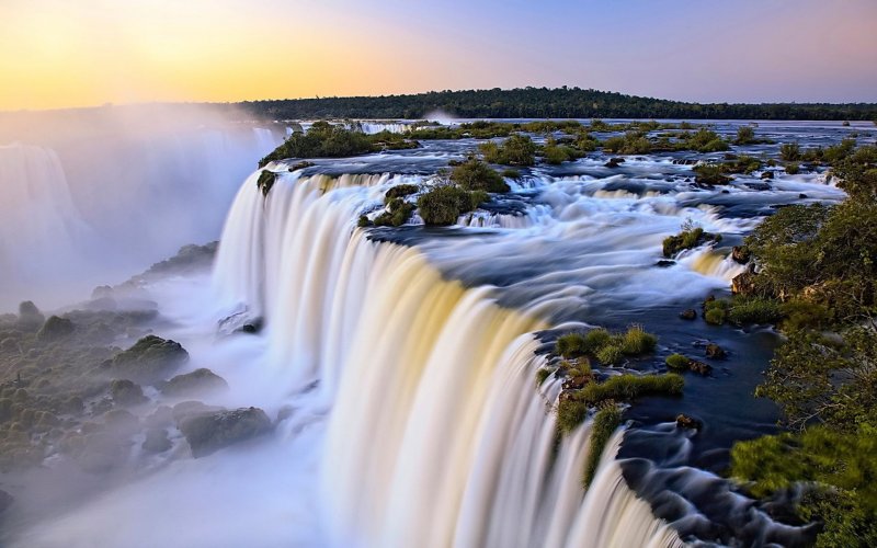 Аргентина пейзаж водопад Игуасу