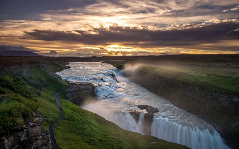Золотой водопад Исландия
