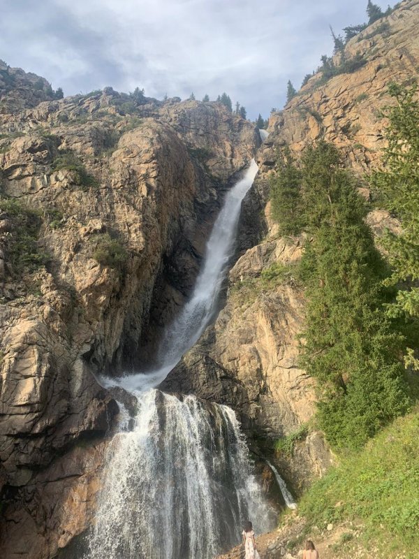 Водопад Текели Бурхан Булак