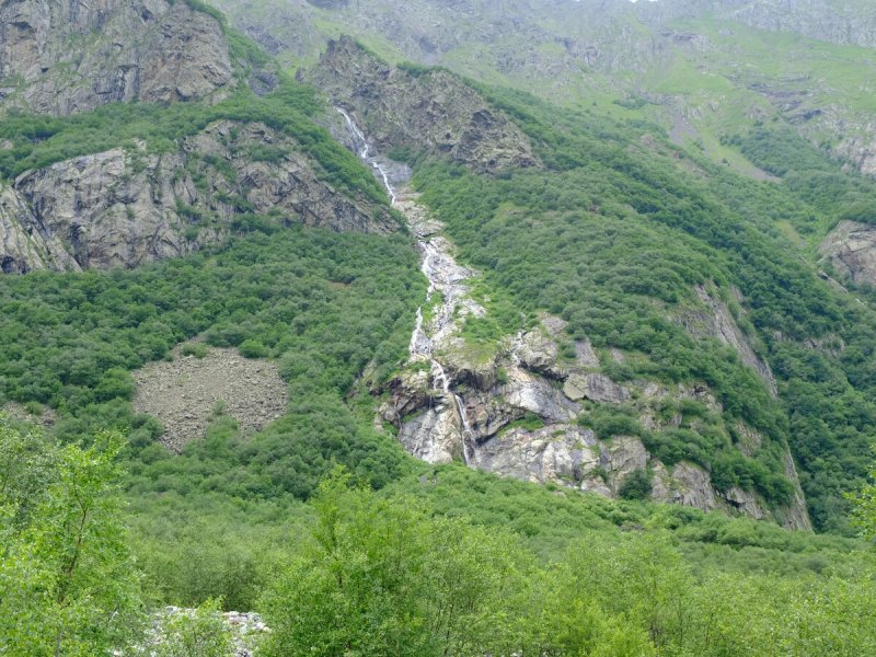 Мидаграбинские водопады +Даргавс город мертвых (РСО-Алания)
