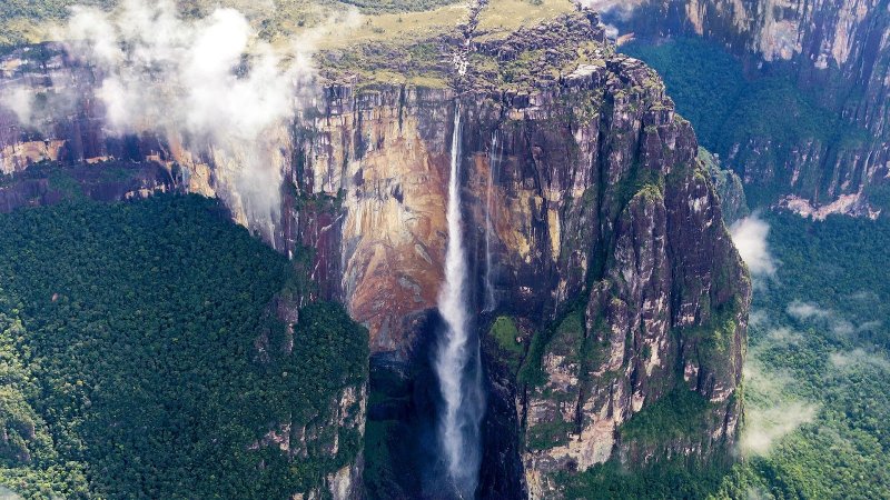 Самый высокий водопад в мире Анхель