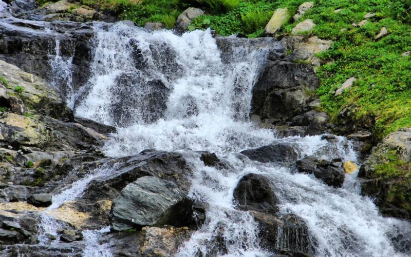 Суфруджинские водопады Домбай осенью