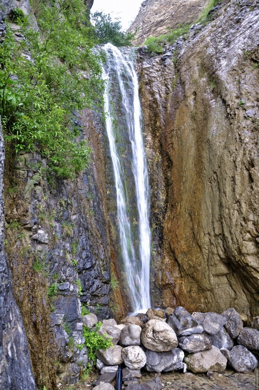 Ляжгинский водопад в Ингушетии зимой