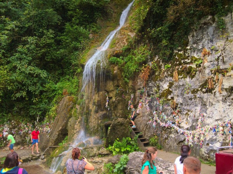 Абхазия водопад слезы