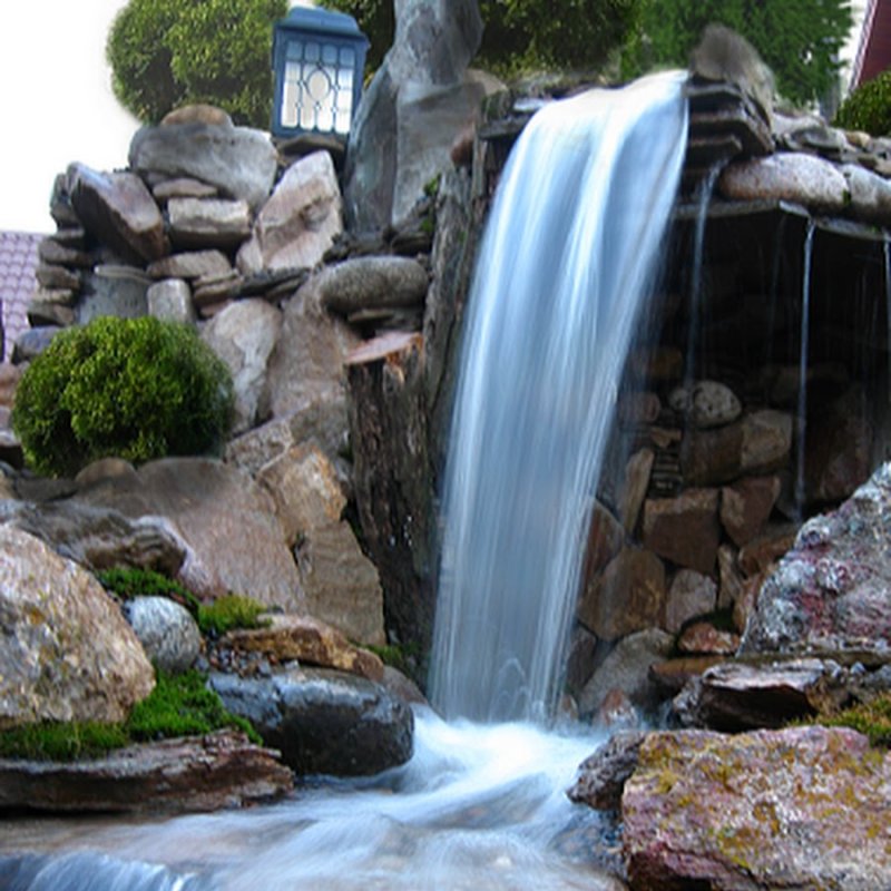 Искусственные водопады из камня