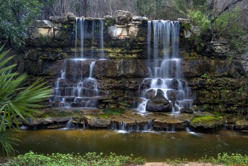 Красивые искусственные водопады