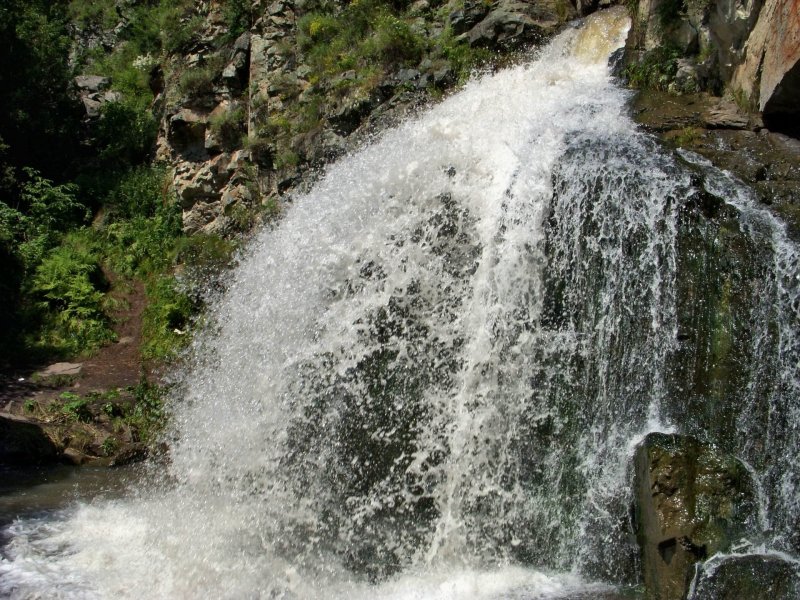 Камышлинский водопад Царская охота горный Алтай
