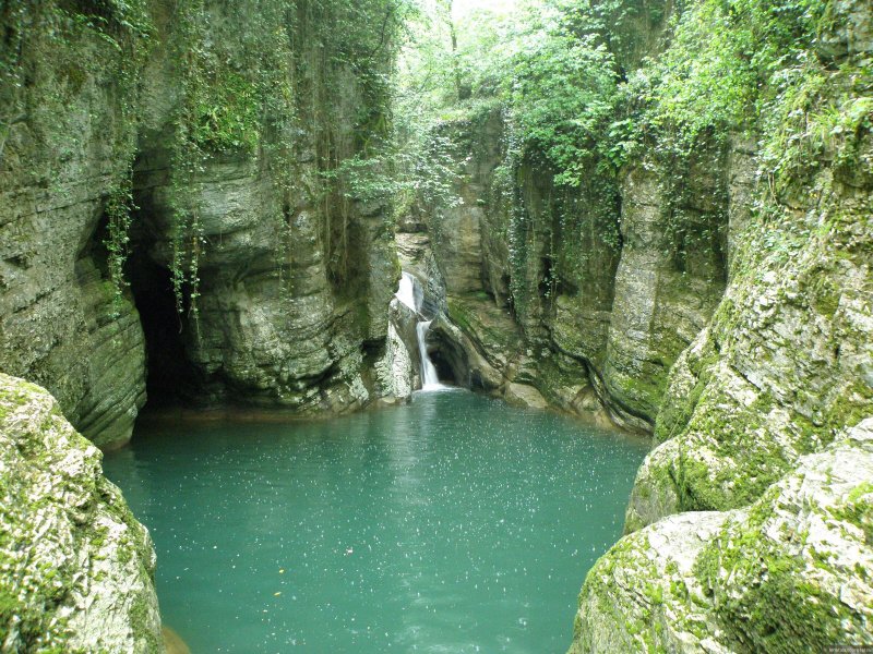 Змейковский водопад Сочи