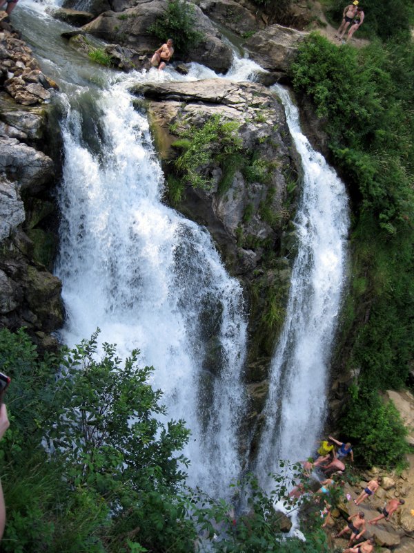 Пещерский водопад Алтайский край