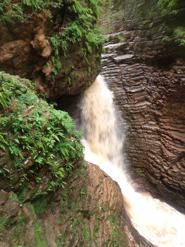 Водопады Руфабго сердце Руфабго