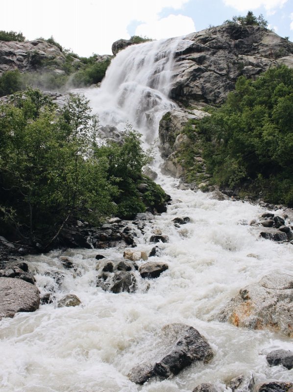 Алибекский водопад Тебердинский заповедник