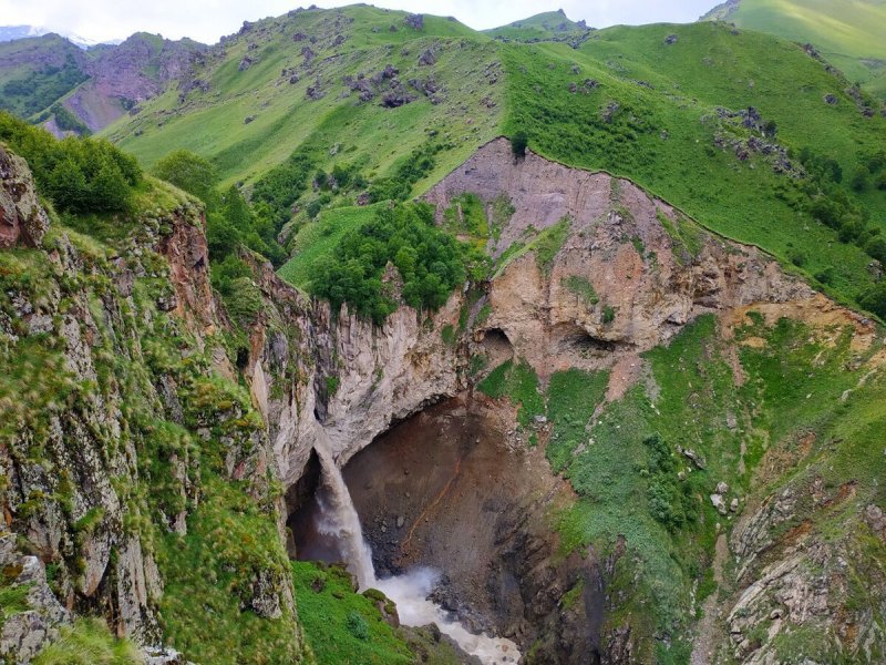Водопад Султан Кабардино Балкария