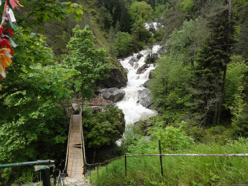 Водопад влюбленных Абхазия тарзанка