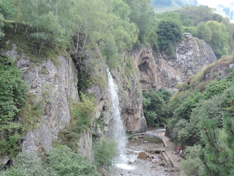 Водопад Чертова мельница медовые водопады