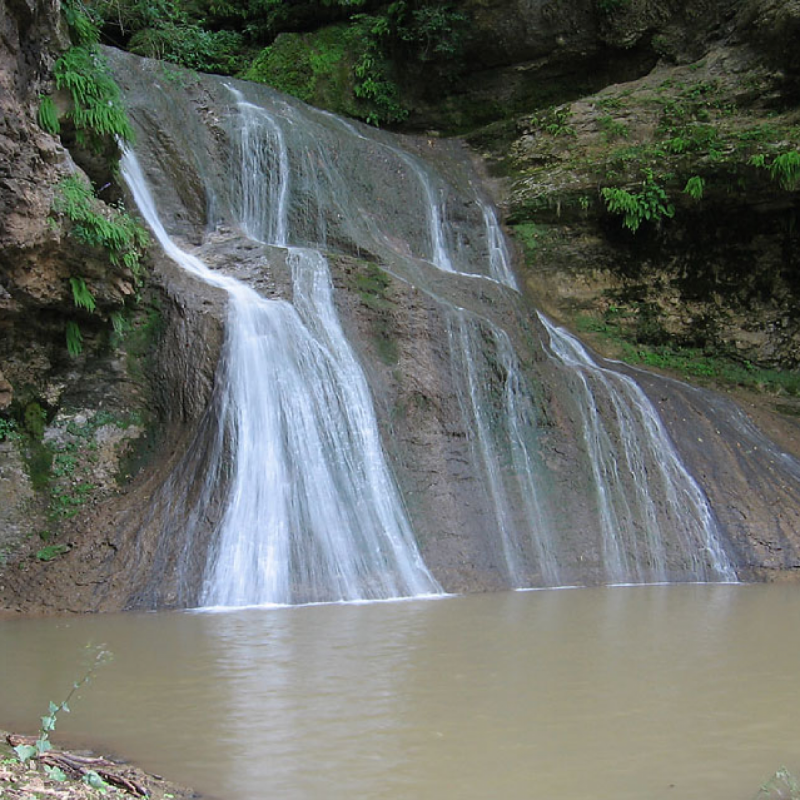 Водопады Руфабго осень