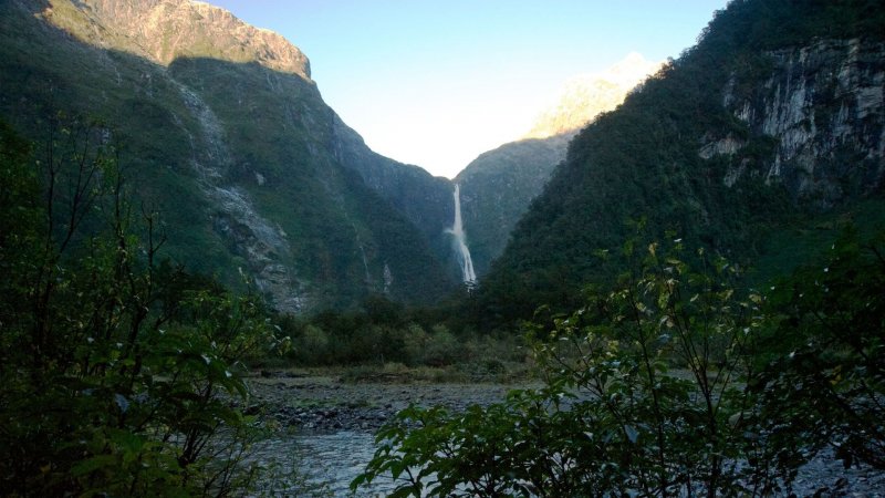 Водопад Стирлинг новая Зеландия