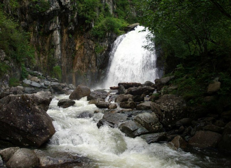 Водопад Кош Агач