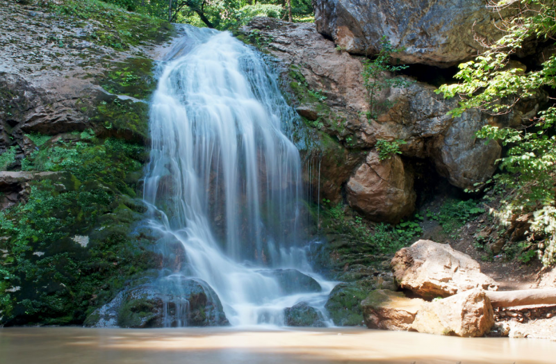 Водопад каскадный Руфабго
